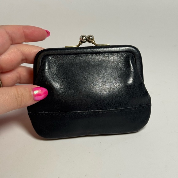 SOLD Vintage Coach Black Leather Kiss Lock Coin Purse Wallet 1980s/1990s - Picture 1 of 9